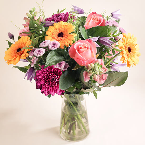Poesie der Saison: Rosen, Gerbera und Chrysanthemen, Aarau
